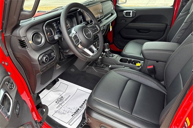 2025 Jeep Wrangler WRANGLER 4-DOOR SAHARA