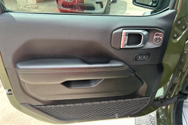 2024 Jeep Wrangler 4-Door Sahara 4x4