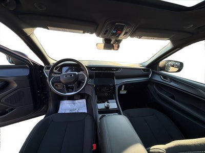 2026 Jeep Grand Cherokee GRAND CHEROKEE LAREDO X 4X4
