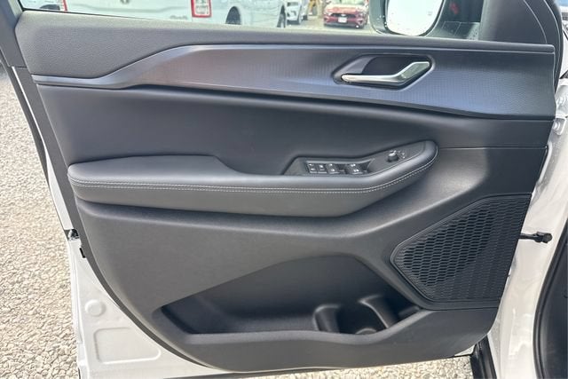 2026 Jeep Grand Cherokee GRAND CHEROKEE LAREDO X 4X4