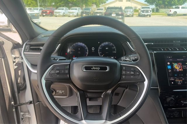 2026 Jeep Grand Cherokee GRAND CHEROKEE LAREDO X 4X4
