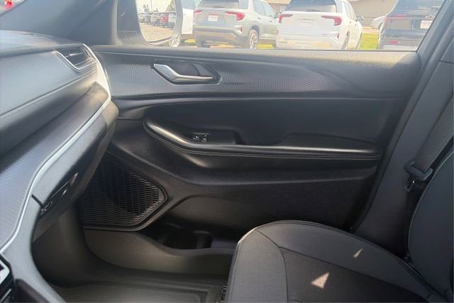 2026 Jeep Grand Cherokee GRAND CHEROKEE LAREDO X 4X4