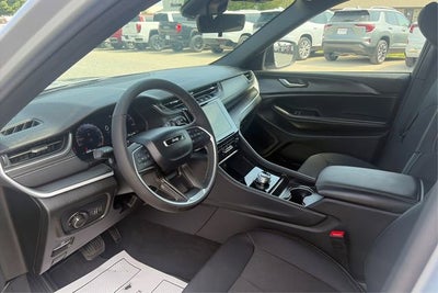 2026 Jeep Grand Cherokee GRAND CHEROKEE LAREDO X 4X4