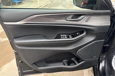 2023 Jeep Grand Cherokee Overland 4x4