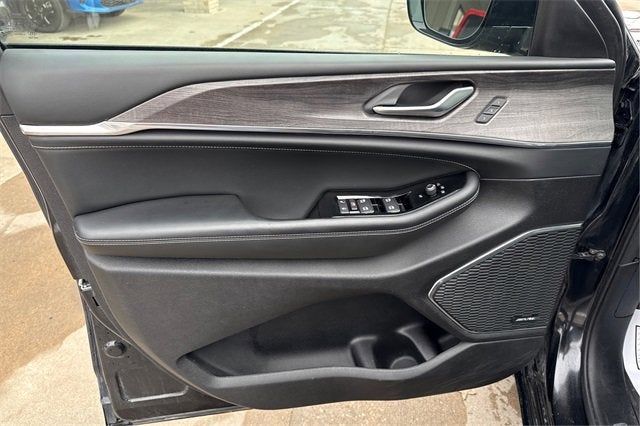 2023 Jeep Grand Cherokee Overland 4x4