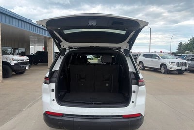 2023 Jeep Grand Cherokee L Altitude 4x4
