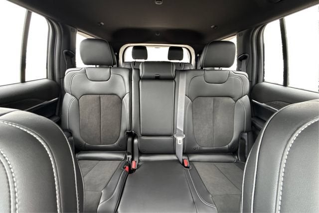 2026 Jeep Grand Cherokee GRAND CHEROKEE L LAREDO ALTITUDE 4X4