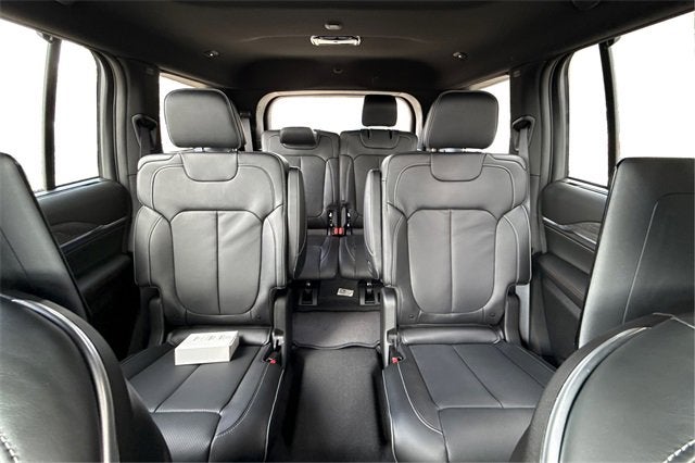 2025 Jeep Grand Cherokee GRAND CHEROKEE L OVERLAND 4X4