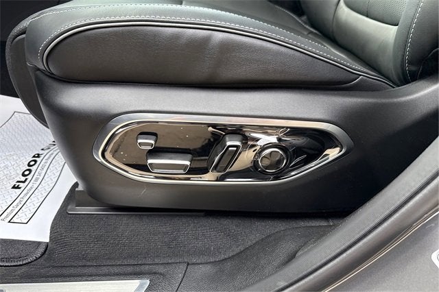 2025 Jeep Grand Cherokee GRAND CHEROKEE L OVERLAND 4X4