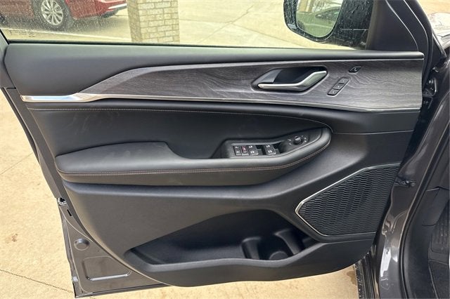 2025 Jeep Grand Cherokee GRAND CHEROKEE L OVERLAND 4X4