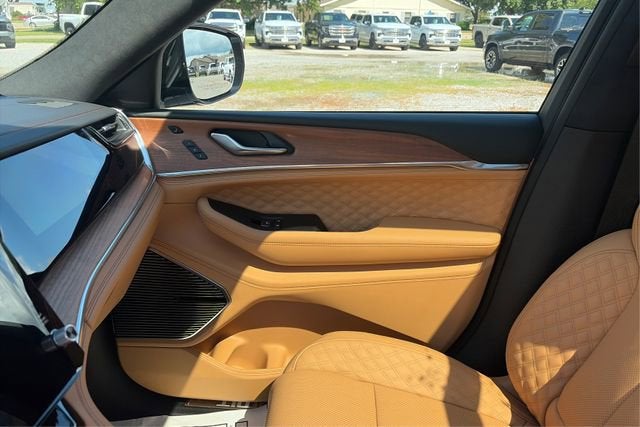 2026 Jeep Grand Cherokee GRAND CHEROKEE L SUMMIT 4X4
