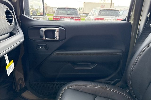 2025 Jeep Wrangler WRANGLER 4-DOOR RUBICON 392