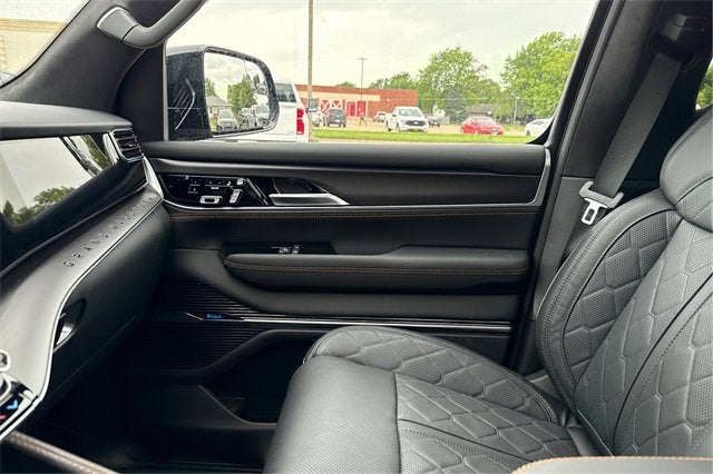 2025 Jeep Grand Wagoneer L Series III Obsidian 4x4