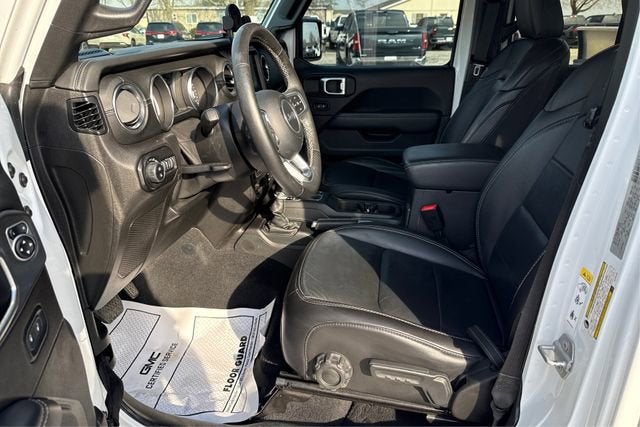 2020 Jeep Gladiator Overland 4x4