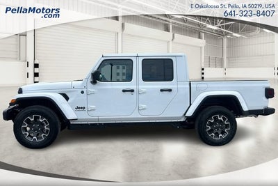 2026 Jeep Gladiator GLADIATOR SAHARA 4X4