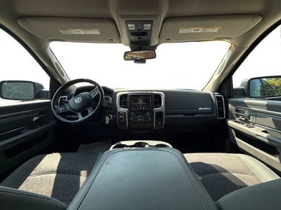 2017 RAM 1500 Big Horn Crew Cab 4x4 5'7' Box