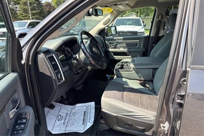 2017 RAM 1500 Big Horn Crew Cab 4x4 5'7' Box