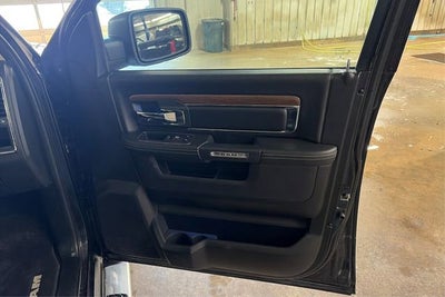 2018 RAM 1500 Laramie Crew Cab 4x4 5'7' Box