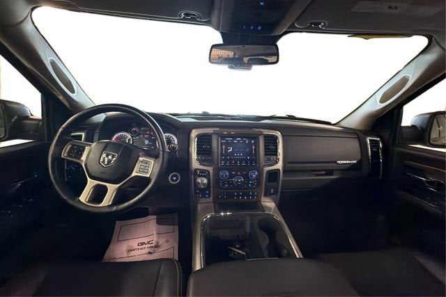 2018 RAM 1500 Laramie Crew Cab 4x4 5'7' Box