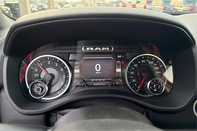 2022 RAM 1500 Big Horn Quad Cab 4x4 6'4' Box