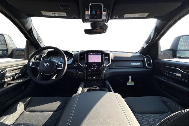 2025 RAM Ram 1500 RAM 1500 BIG HORN CREW CAB 4X4 5'7' BOX