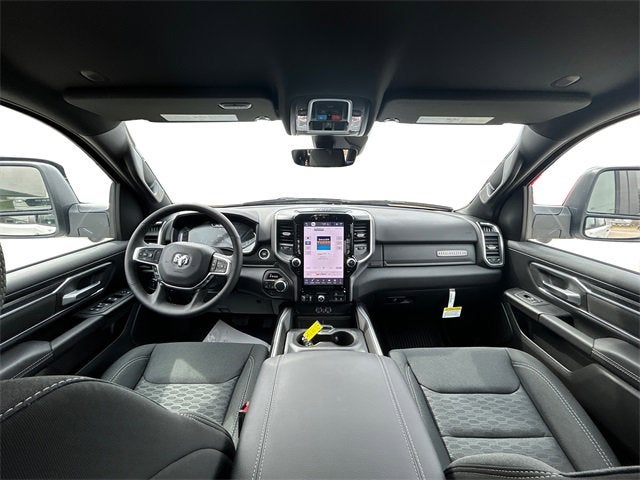 2025 RAM Ram 1500 RAM 1500 BIG HORN CREW CAB 4X4 5'7' BOX