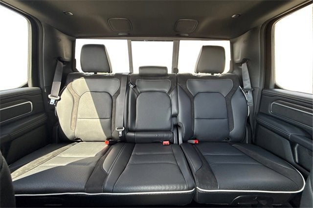 2025 RAM Ram 1500 RAM 1500 LARAMIE CREW CAB 4X4 5'7' BOX