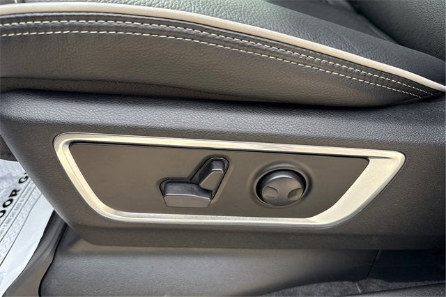 2025 RAM Ram 1500 RAM 1500 LARAMIE CREW CAB 4X4 5'7' BOX