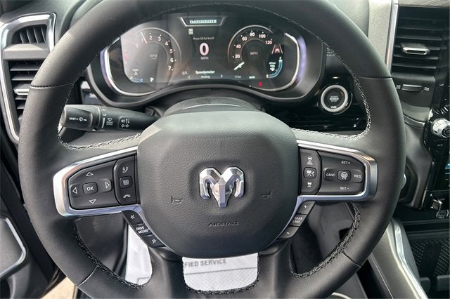 2025 RAM Ram 1500 RAM 1500 LARAMIE CREW CAB 4X4 5'7' BOX