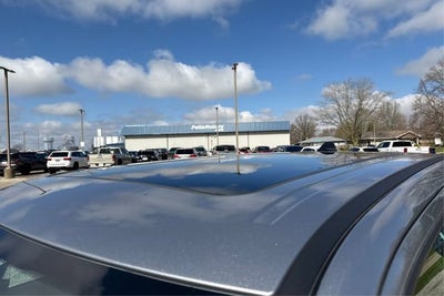 2022 RAM 1500 Laramie Crew Cab 4x4 5'7' Box