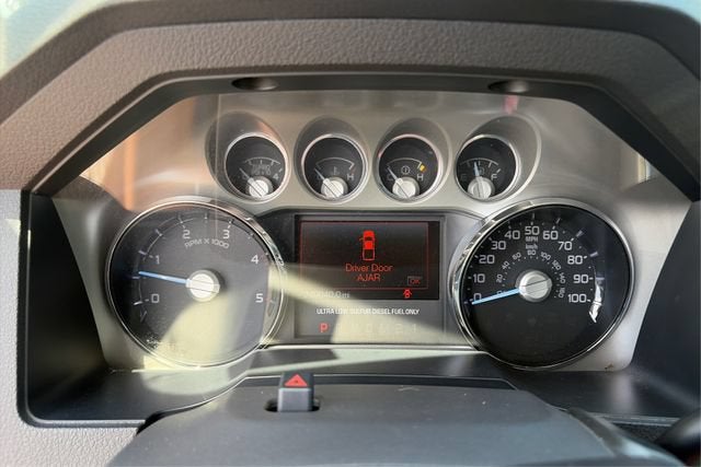 2011 Ford Super Duty F-350 SRW Lariat