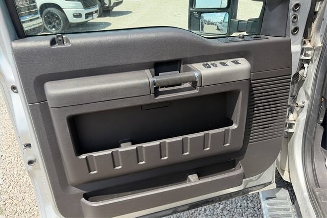 2011 Ford Super Duty F-350 SRW Lariat