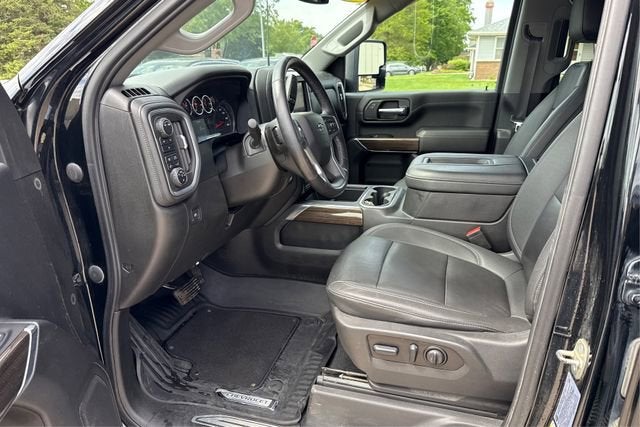 2022 Chevrolet Silverado 2500HD 4WD Crew Cab Standard Bed LT