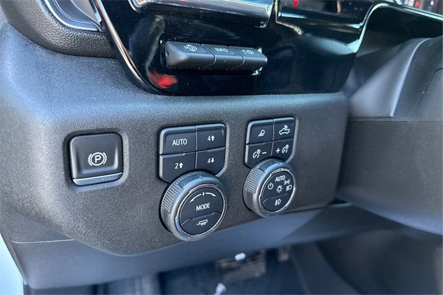 2024 Chevrolet Silverado 1500 4WD Crew Cab Short Bed High Country