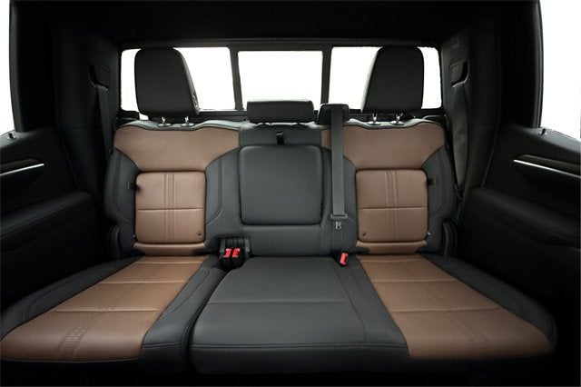 2026 Chevrolet Silverado 1500 4WD Crew Cab Short Bed High Country