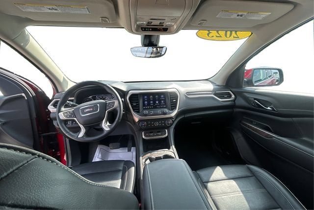 2023 GMC Acadia AWD Denali
