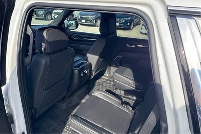 2022 GMC Yukon 4WD Denali
