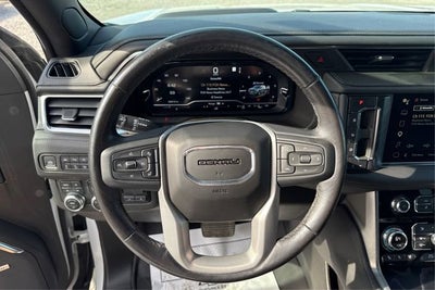 2022 GMC Yukon 4WD Denali