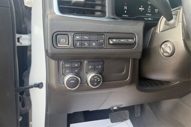 2022 GMC Yukon 4WD Denali