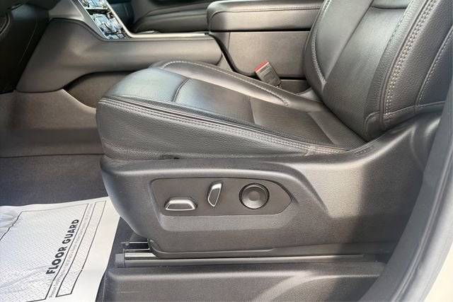 2022 GMC Yukon 4WD Denali