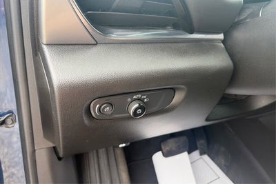 2022 Chevrolet Traverse AWD LT Cloth