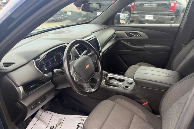 2022 Chevrolet Traverse AWD LT Cloth