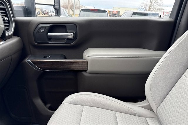 2024 GMC Sierra 2500HD 4WD Regular Cab Long Bed SLE