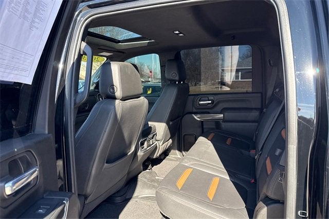 2023 GMC Sierra 2500HD 4WD Crew Cab Standard Bed AT4