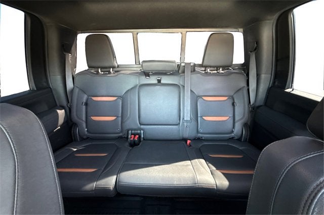 2023 GMC Sierra 2500HD 4WD Crew Cab Standard Bed AT4