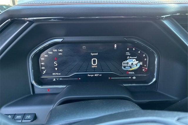 2025 GMC Sierra 2500HD 4WD Crew Cab Standard Bed AT4