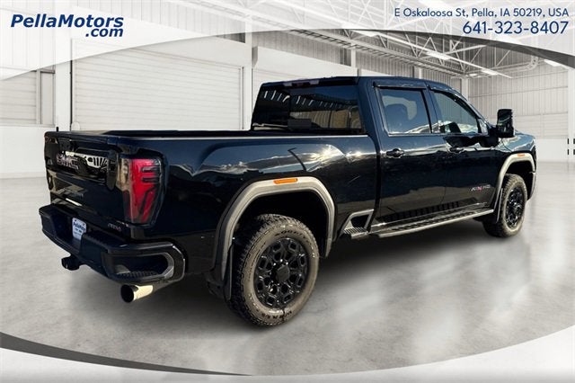2025 GMC Sierra 2500HD 4WD Crew Cab Standard Bed AT4