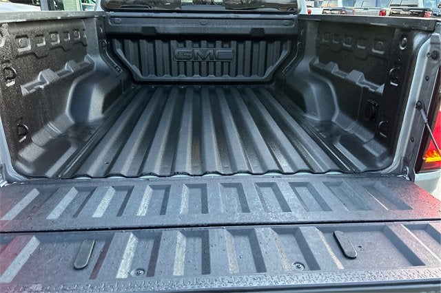 2023 GMC Canyon 4WD Crew Cab Short Box Elevation