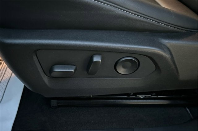 2023 GMC Canyon 4WD Crew Cab Short Box Elevation