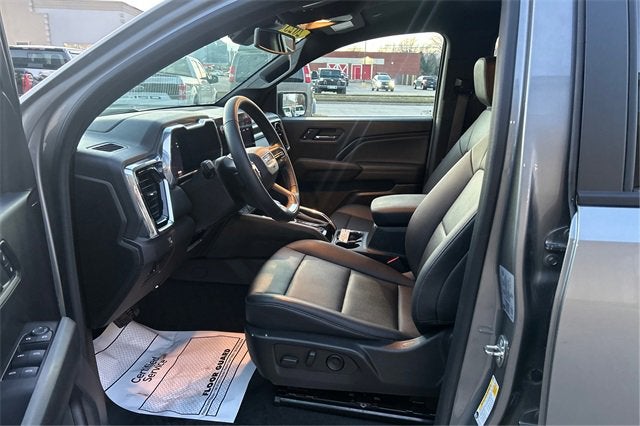 2023 GMC Canyon 4WD Crew Cab Short Box Elevation